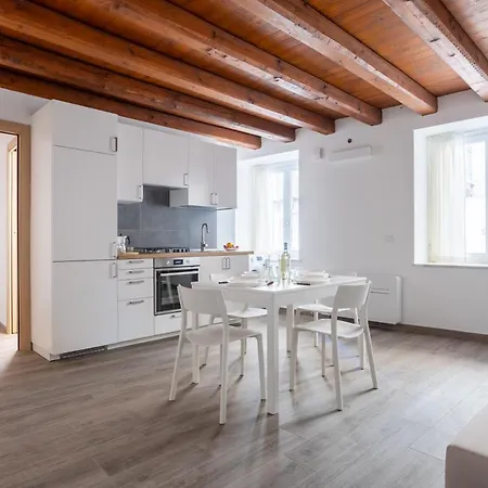 Blu - Palazzo Del Buon Pastore Apartment Palermo