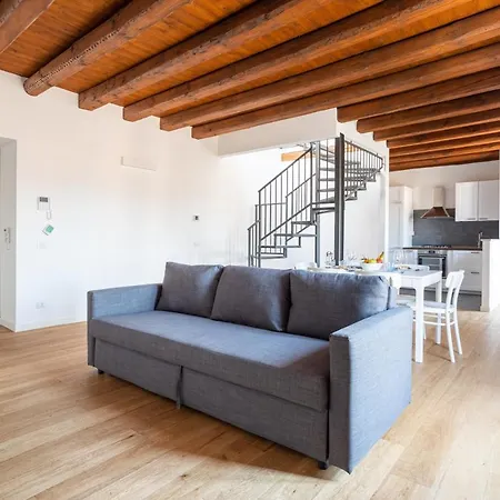Blu - Palazzo Del Buon Pastore Apartmán *