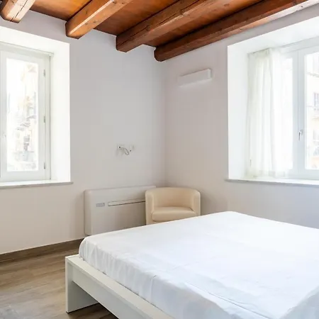 Blu - Palazzo Del Buon Pastore Apartmán *