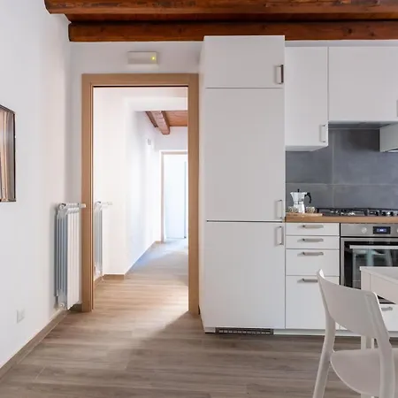 Blu - Palazzo Del Buon Pastore Apartmán *